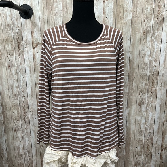 JODIFL Tops - JODIFL Brown‎ and White Long Sleeve Blouse
